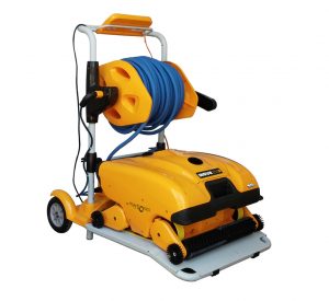 Робот-очиститель Dolphin WAVE 200 XL для олимпийских бассейнов